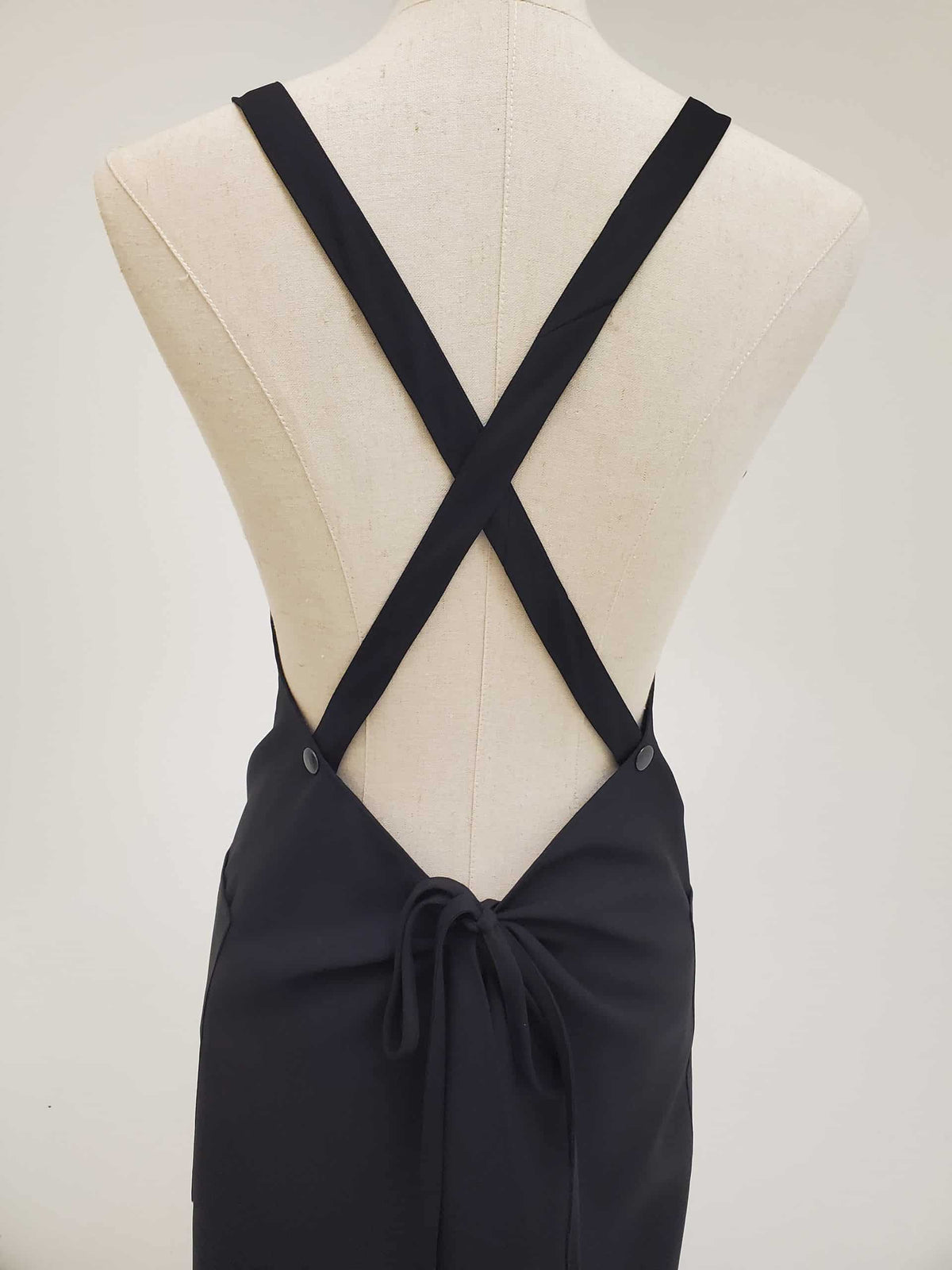 Style # 125V Cross Back V- Neck Long Apron