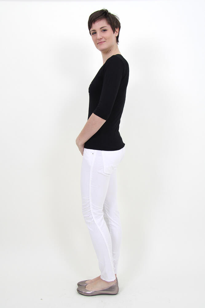 Style #520 Classic Ladies Scoop Neck Tee