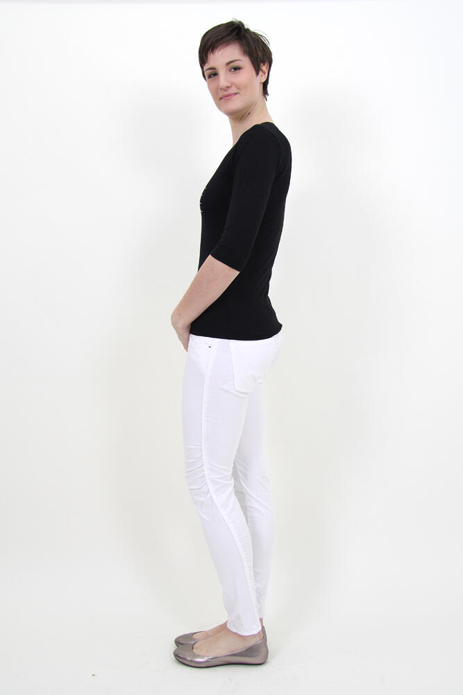 Style #520 Classic Ladies Scoop Neck Tee