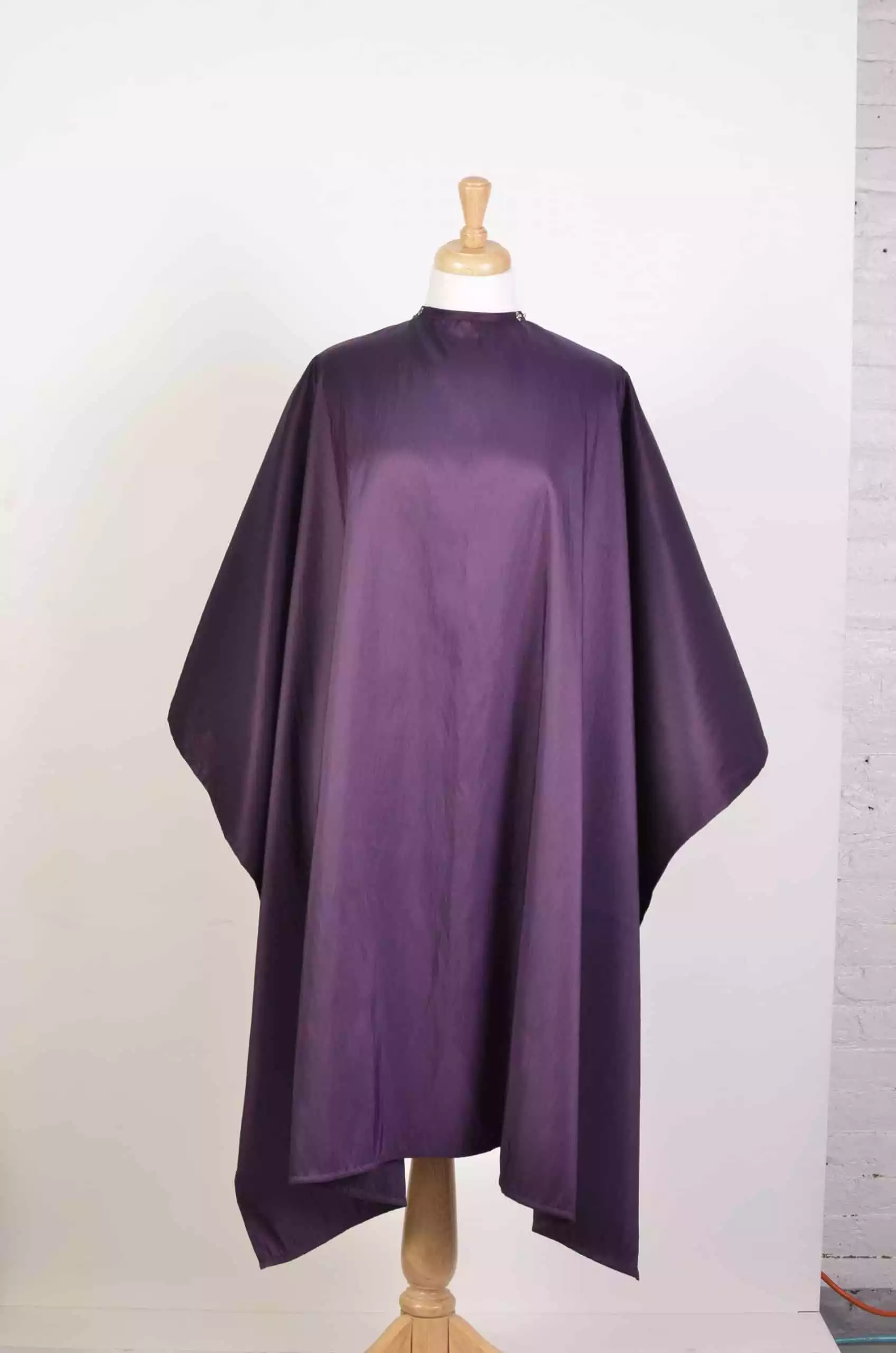 Style #900 Cutting Cape in Silkara Iridescent