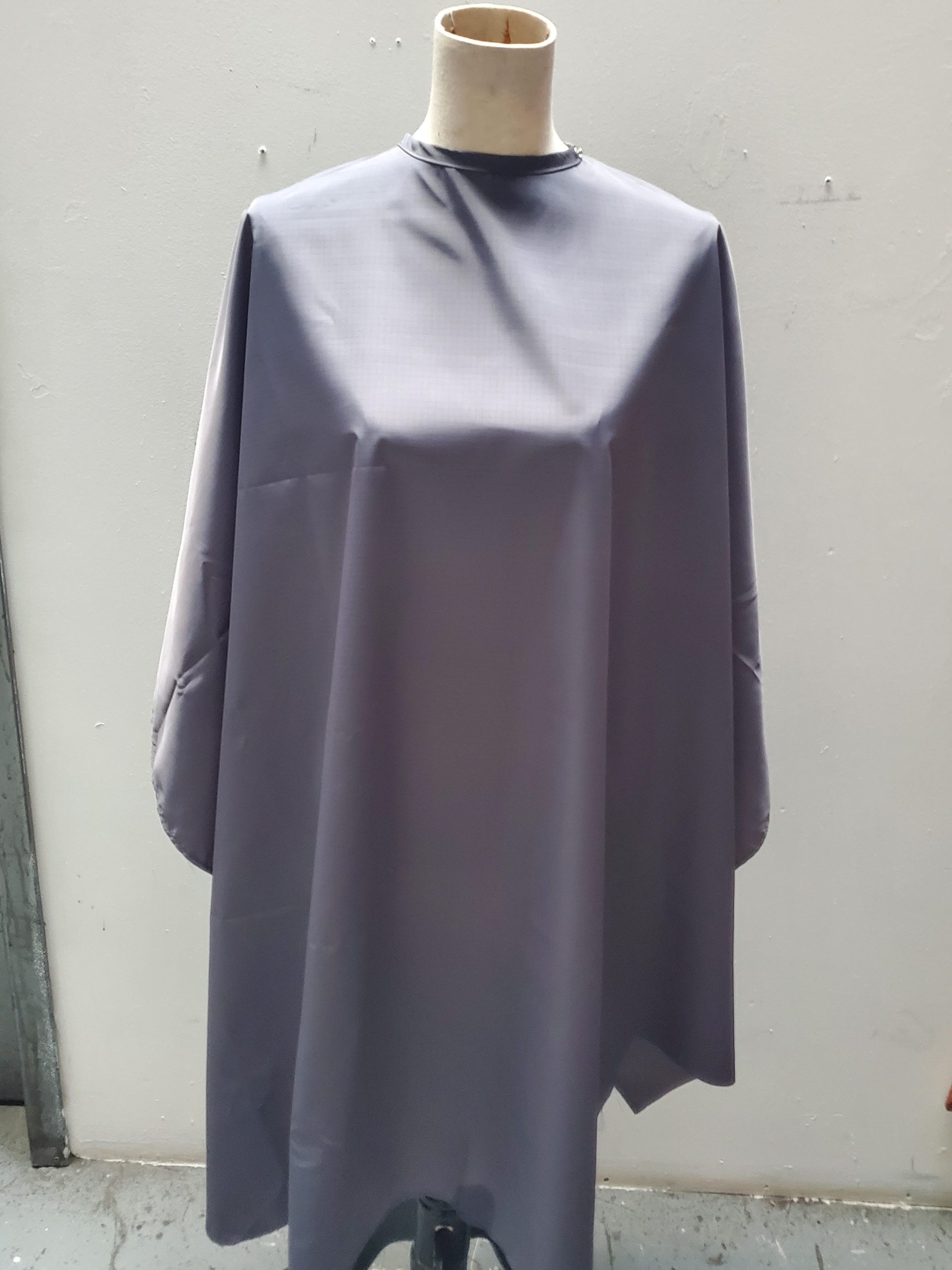 Silver Ultrasilk Cutting cape Style # 955