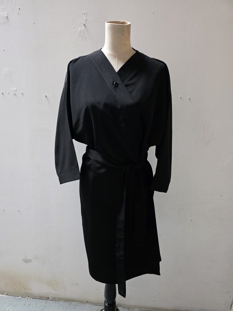 Style 7500 Kimono robe in Peachskin with a water repellent back